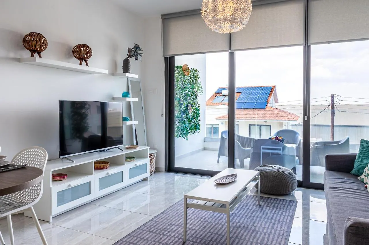 Bonne Heure 1-Br Apt In Λάρνακα 0*,  Κύπρος